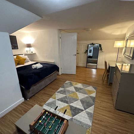 דירות קאמברידג' 3 Bed Flat With Pool Table מראה חיצוני תמונה